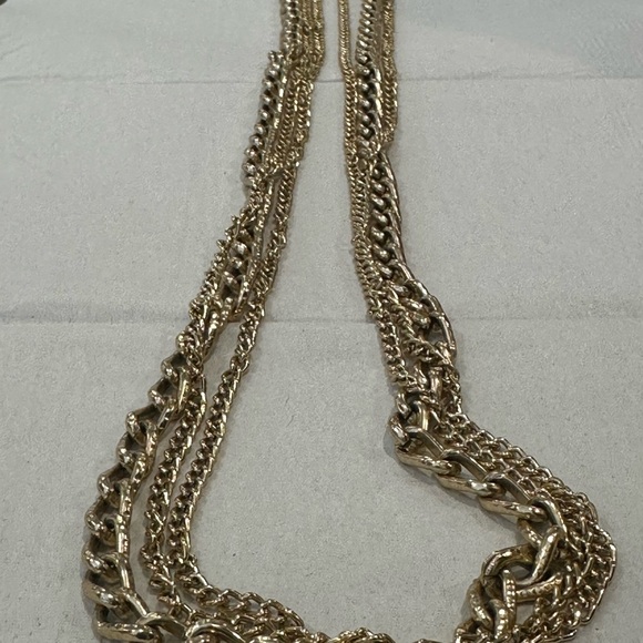 Vintage triple Gold Chain Necklace - Picture 12 of 16